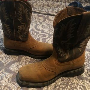 Ariat mens 10.5 EE steel toe work boots. New without tags.